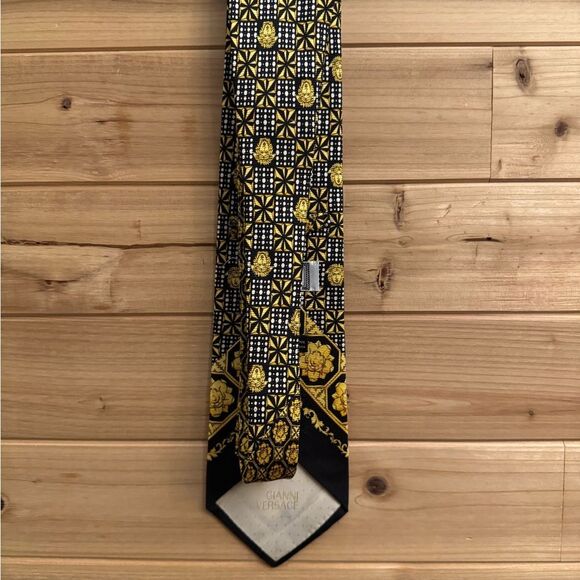 Vintage 90’s Gianni Versace Neiman Marcus Medusa Checker Silk Black Gold Tie - Picture 3 of 10